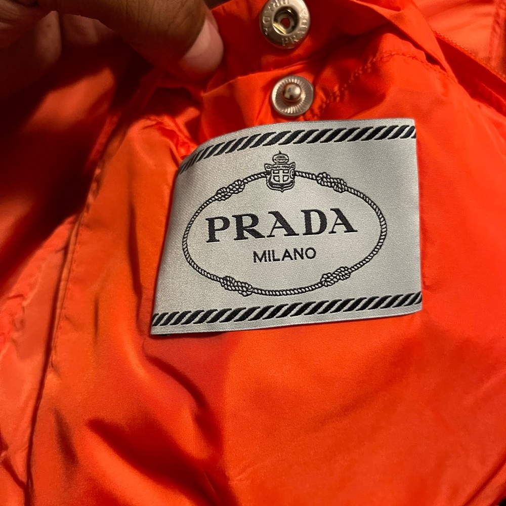 Prada jacket - Picture 8 of 9